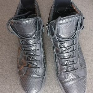Giuseppe Zanotti Embossed High Top Sneakers